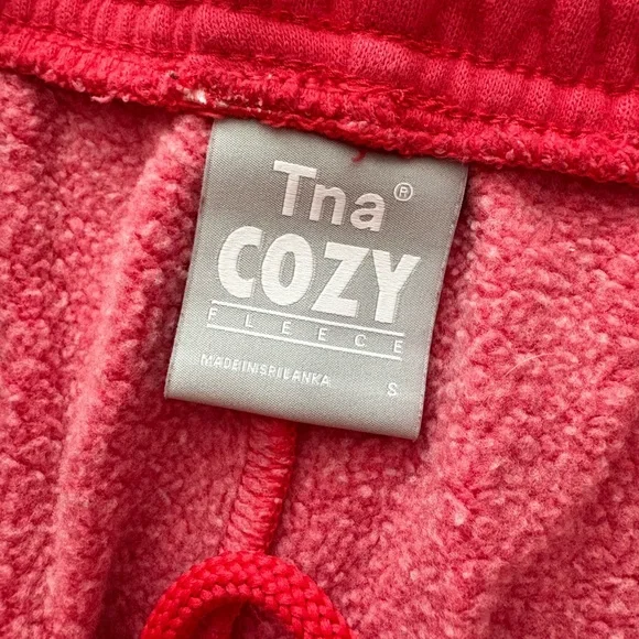 TNA Cozy Fleece barrel sweat Pants - Red - Picture 1 of 9